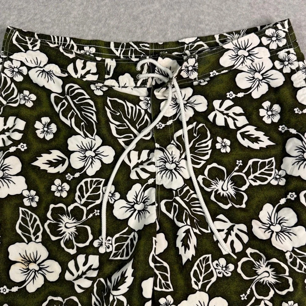 Hard Rock Hotel Las Vegas Mens Board Shorts Green White Hibiscus Floral Swim‎ 34
